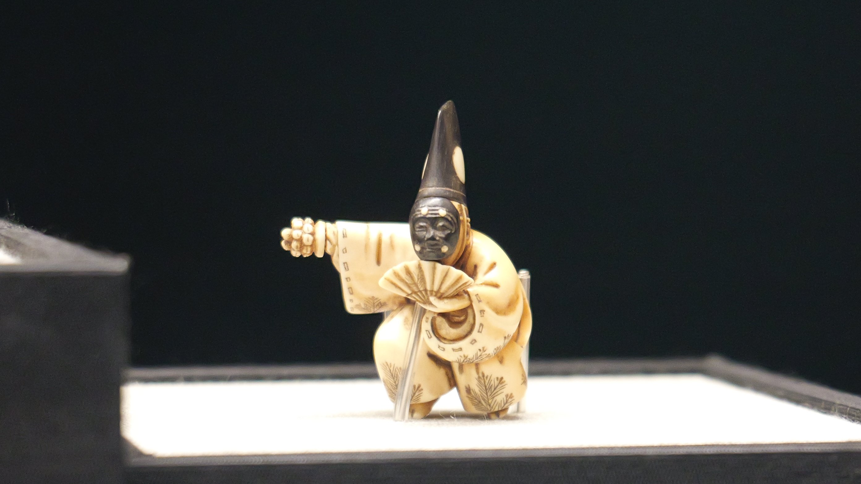 何度見ても、その超絶技巧に驚く「根付」コレクション @東京国立