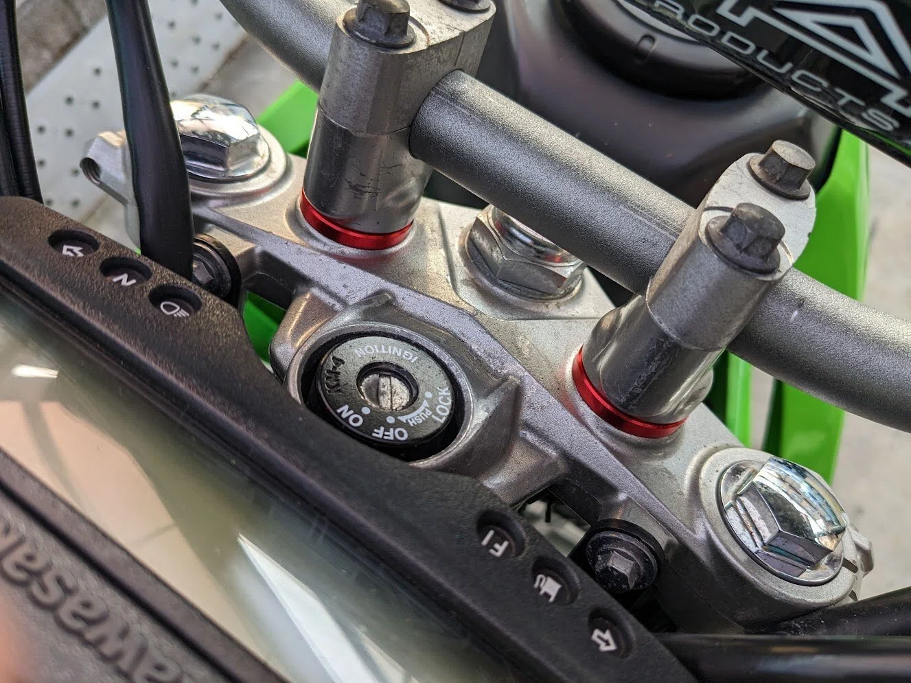 KLX125納車すぐに変えたパーツ｜Ratata aka ラッタッタ