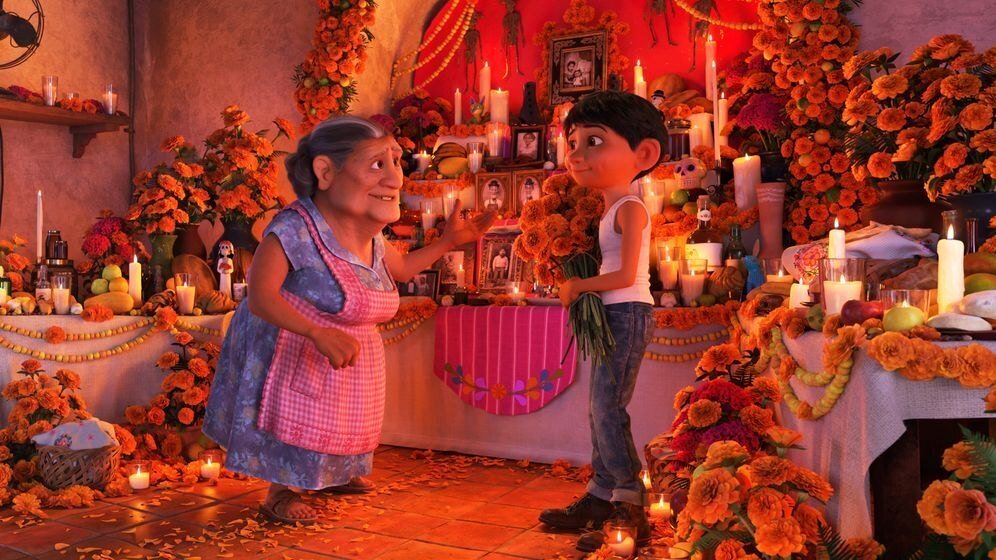 リメンバーミーで見たあのお祭り。メキシコの伝統「死者の日」って？｜TOMI