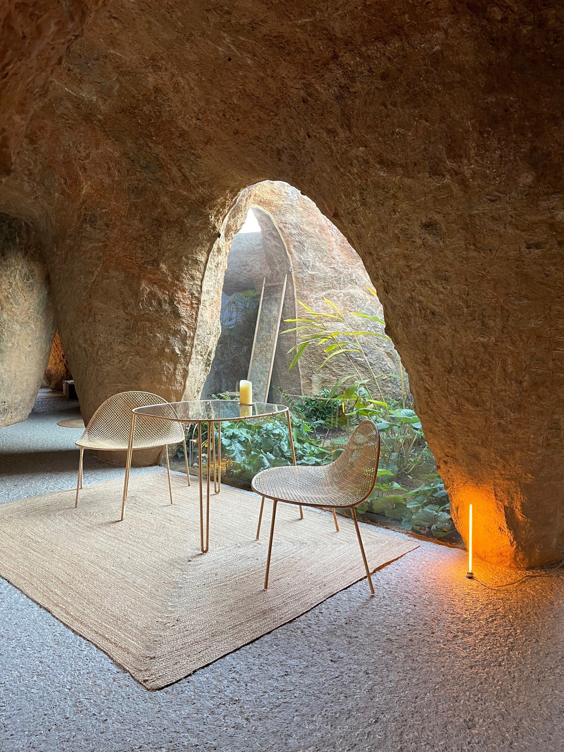 建築】洞窟のようなレストラン maison owlで晩餐を（石上純也