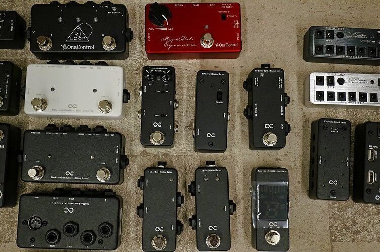 One Control Gecko mkⅢ MIDIエフェクタースイッチャー One Control Gecko Mark II MIDI Switcher | Sweetwater