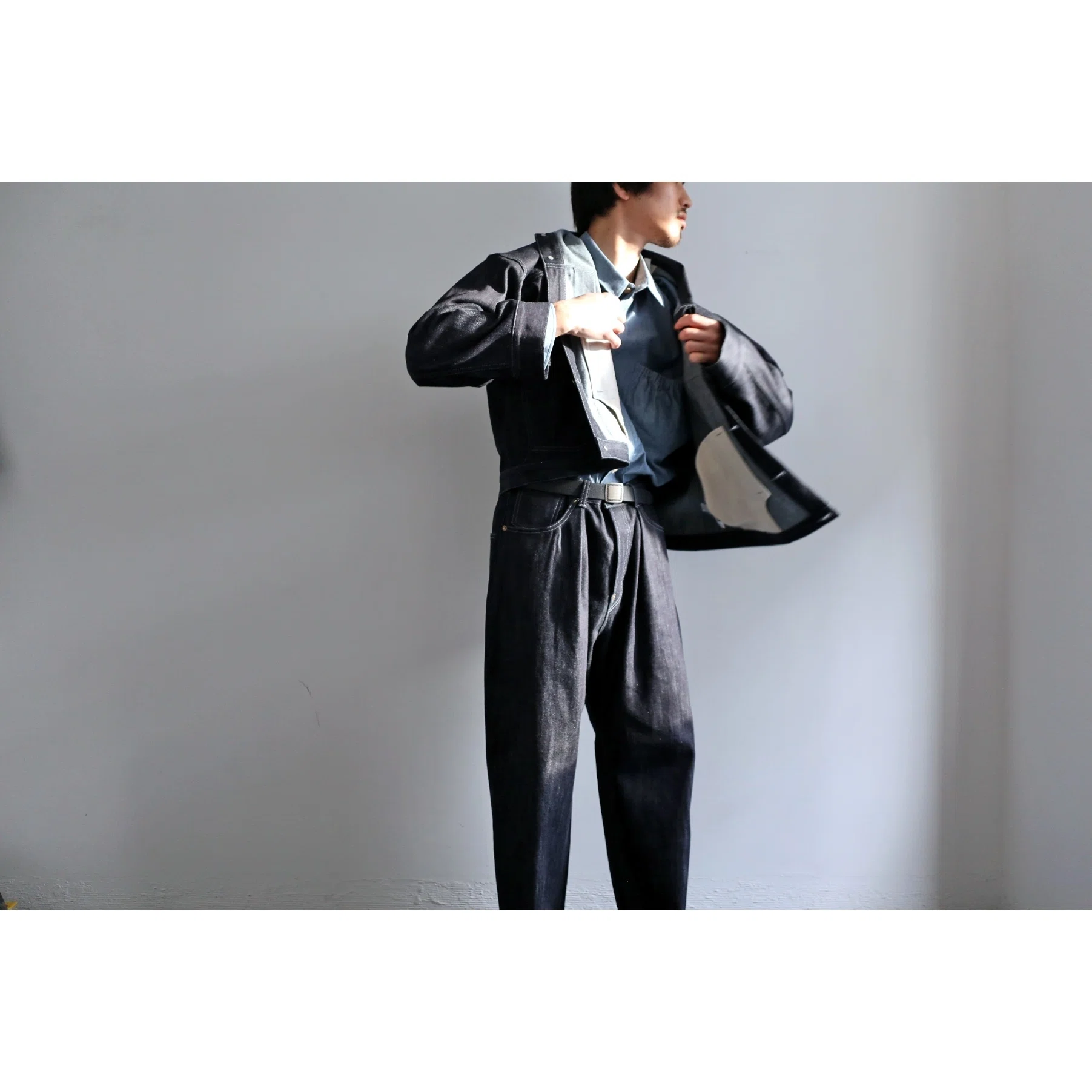 refomed(リフォメッド) -RIGHT HANDED DENIM JACKET- アンバランスな