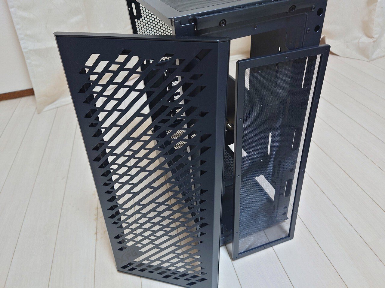 奥行きの短いコンパクトATXケース「XPG VALOR AIR」はどこまで