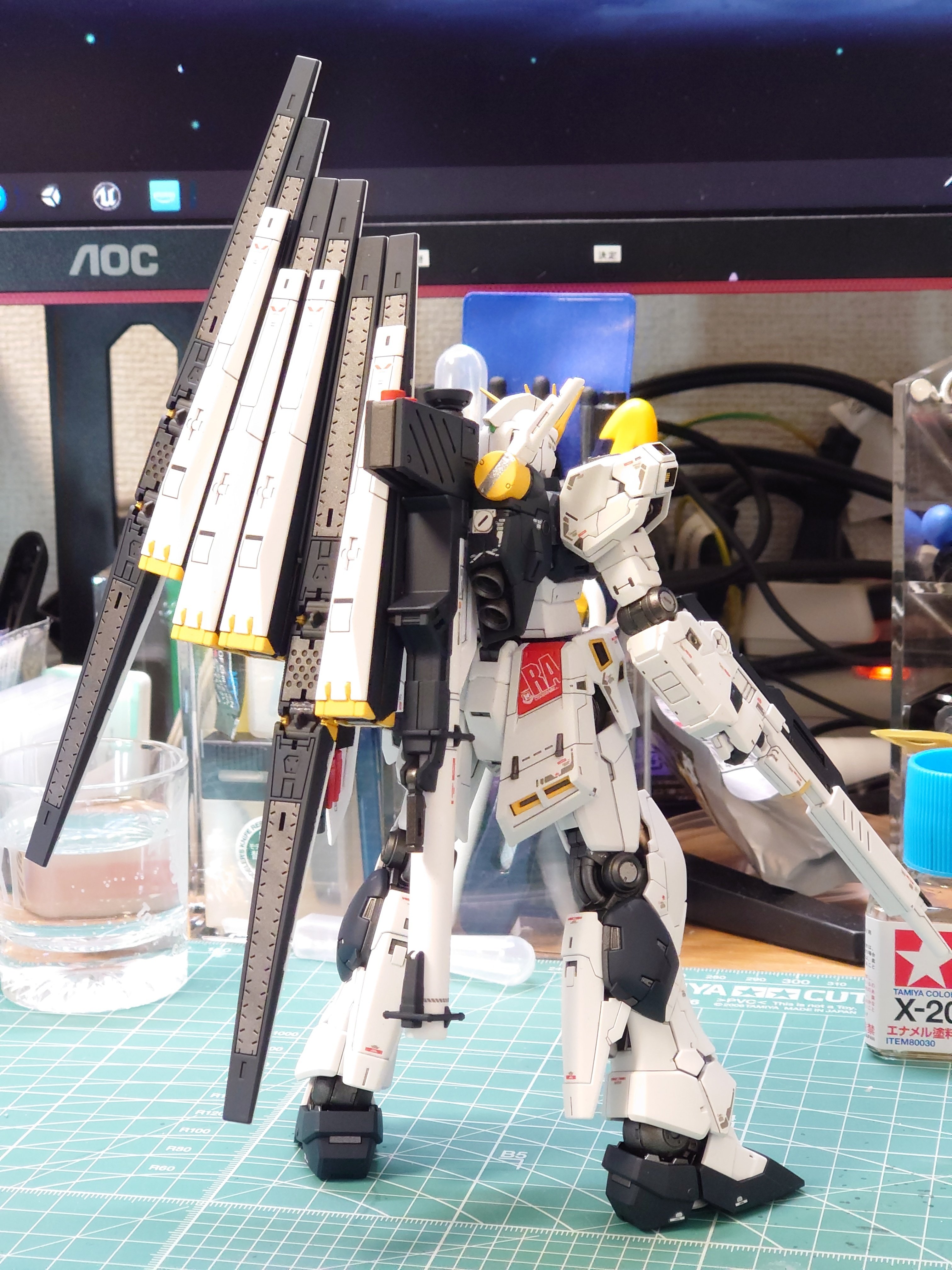 ガンプラ】RG 1/144 νガンダム 全塗装製作記｜ろきす