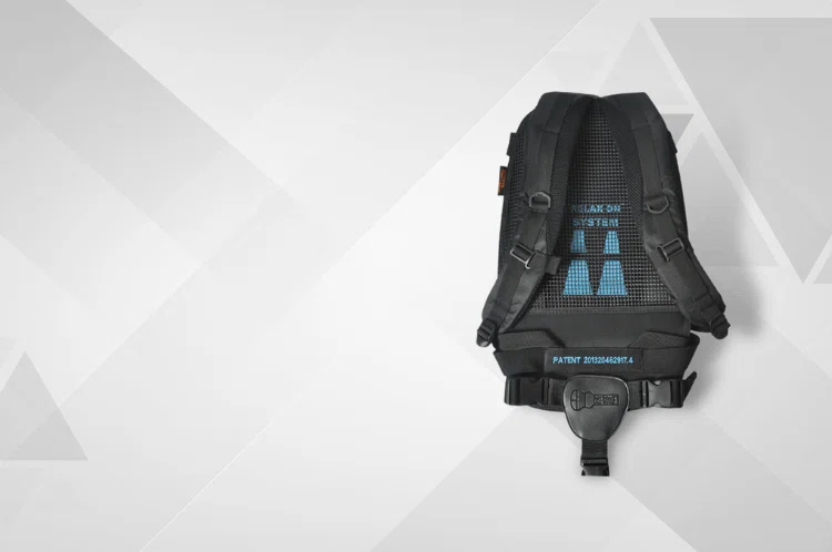 ハードケースを背負う！人気のKavaborg Case Saddle！｜Lep International