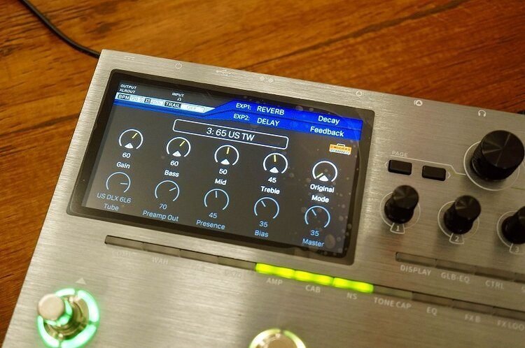 坂本夏樹さんがMooer GE300 LITEをチェック！高い操作性と