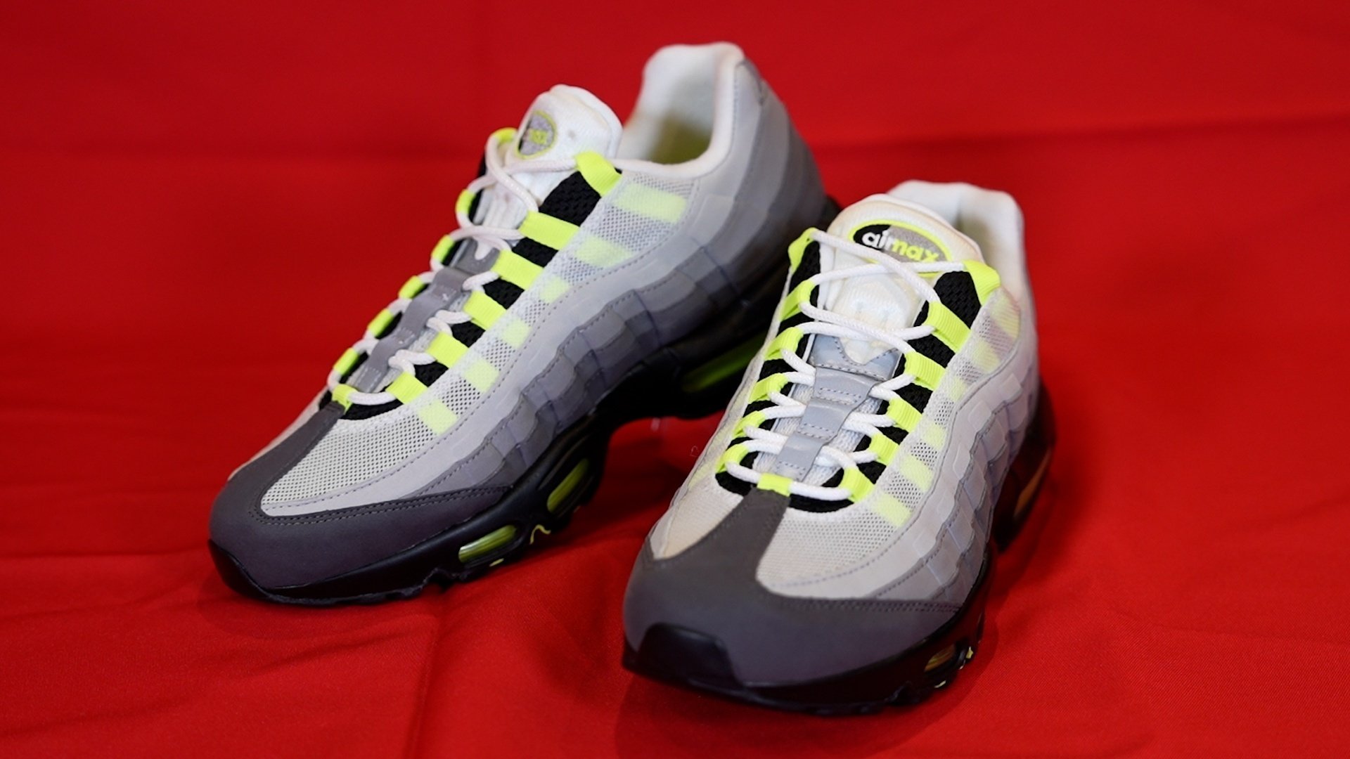 90年代スニーカーブームの舞台裏！業界を変えた「エアマックス95」の知