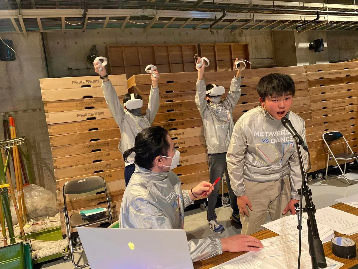 アバター司会|豊福彬文