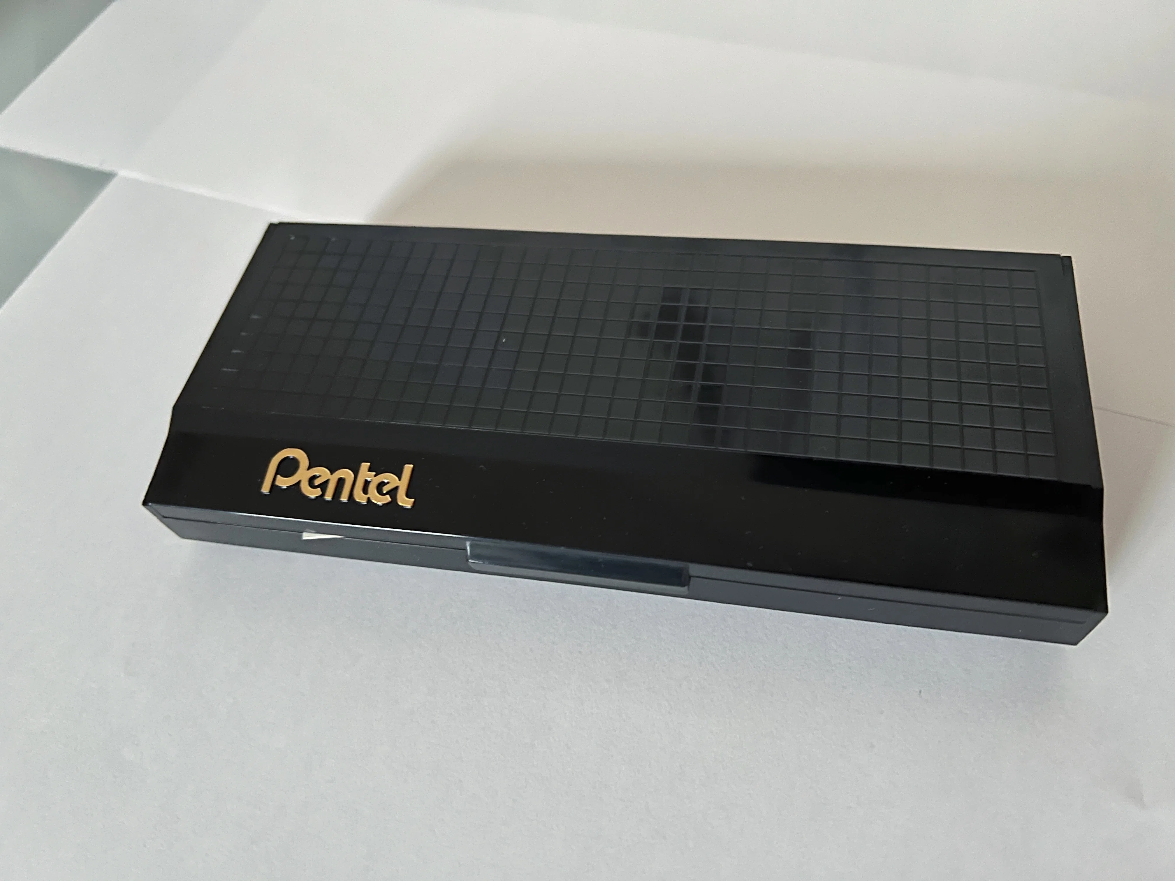 購入品紹介:Pentel メカニカ｜灰根