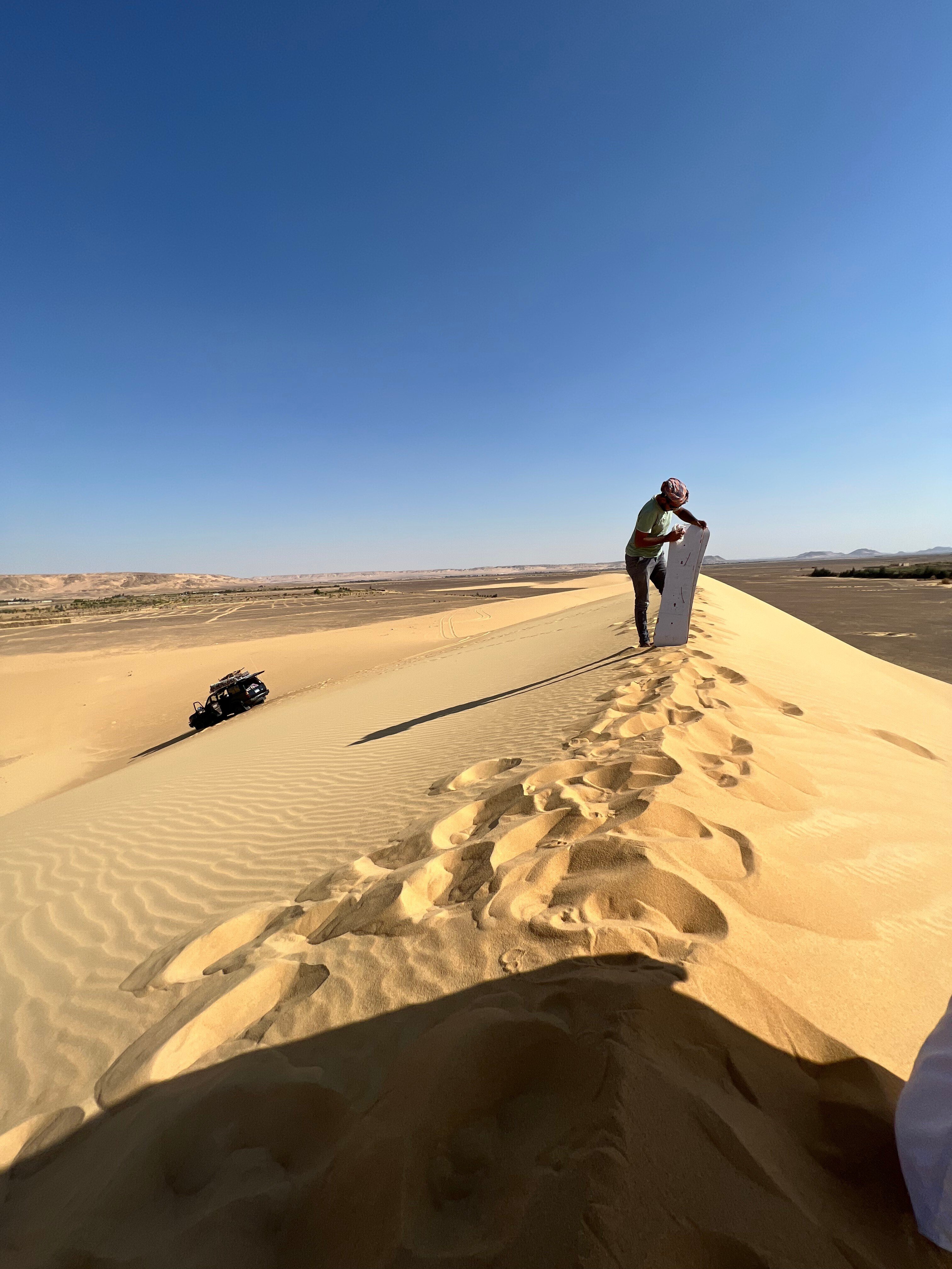 エジプト旅行⑦ | オアシスの民家でごはん、夜は静かで真っ暗な白砂漠