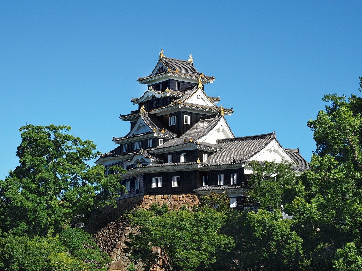 新・岡山城】令和の大改修完了、漆黒の壁を再現｜ほんのひととき