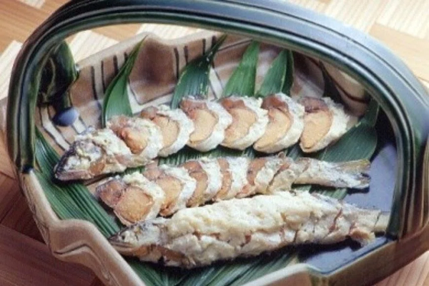 長良川の幻の発酵食「鮎の熟れ鮨 (なれずし)」を作ってみる-後編|川のテロワール