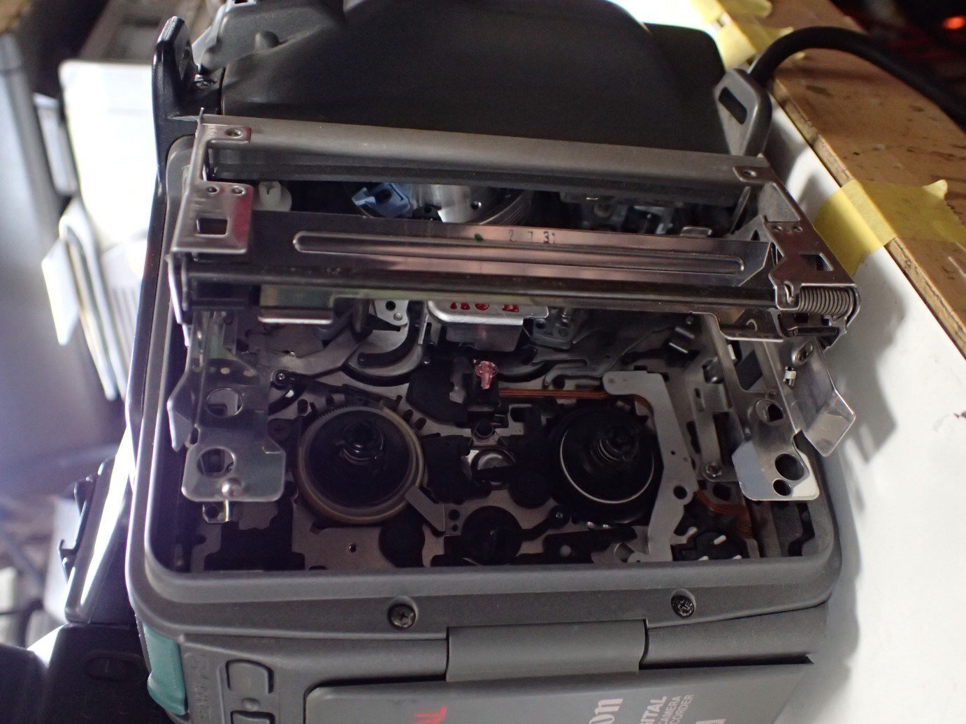 Hi8 8ミリビデオカメラ Canon A1 DIGITALの復活・修理(失敗 Hi8 8ミリビデオカメラ Canon A1 DIGITALの復活・修理(失敗