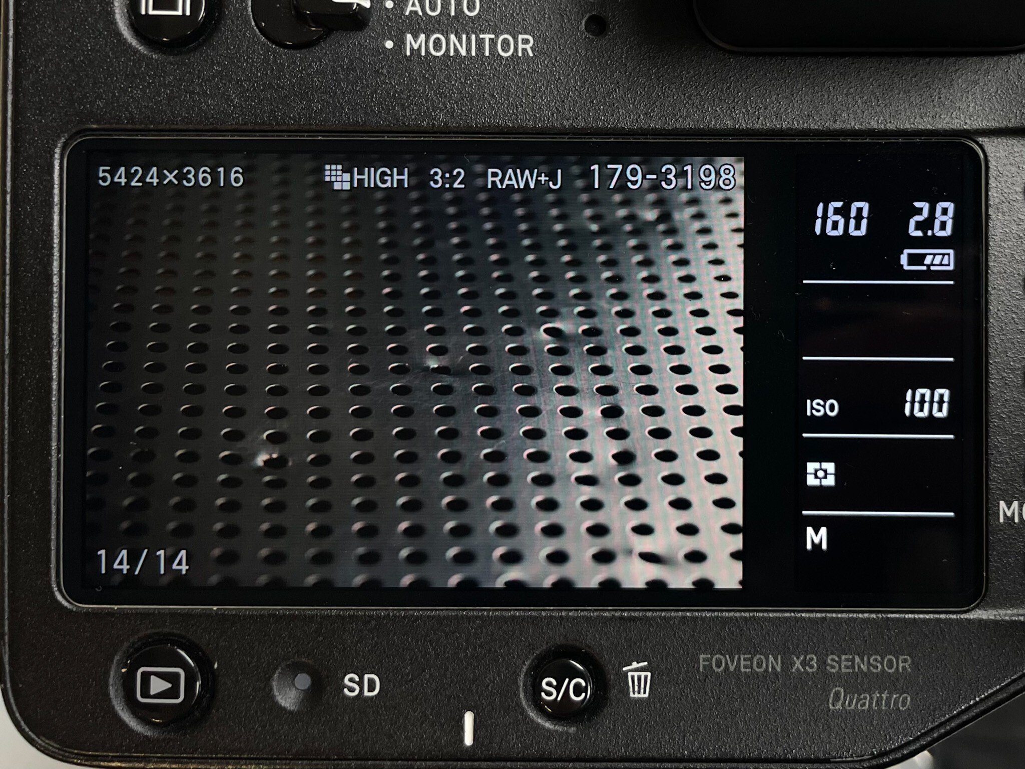 sigma sd quattro オマケ付き SIGMA sd Quattro、10万円を切って7月7日発売 - デジカメ Watch