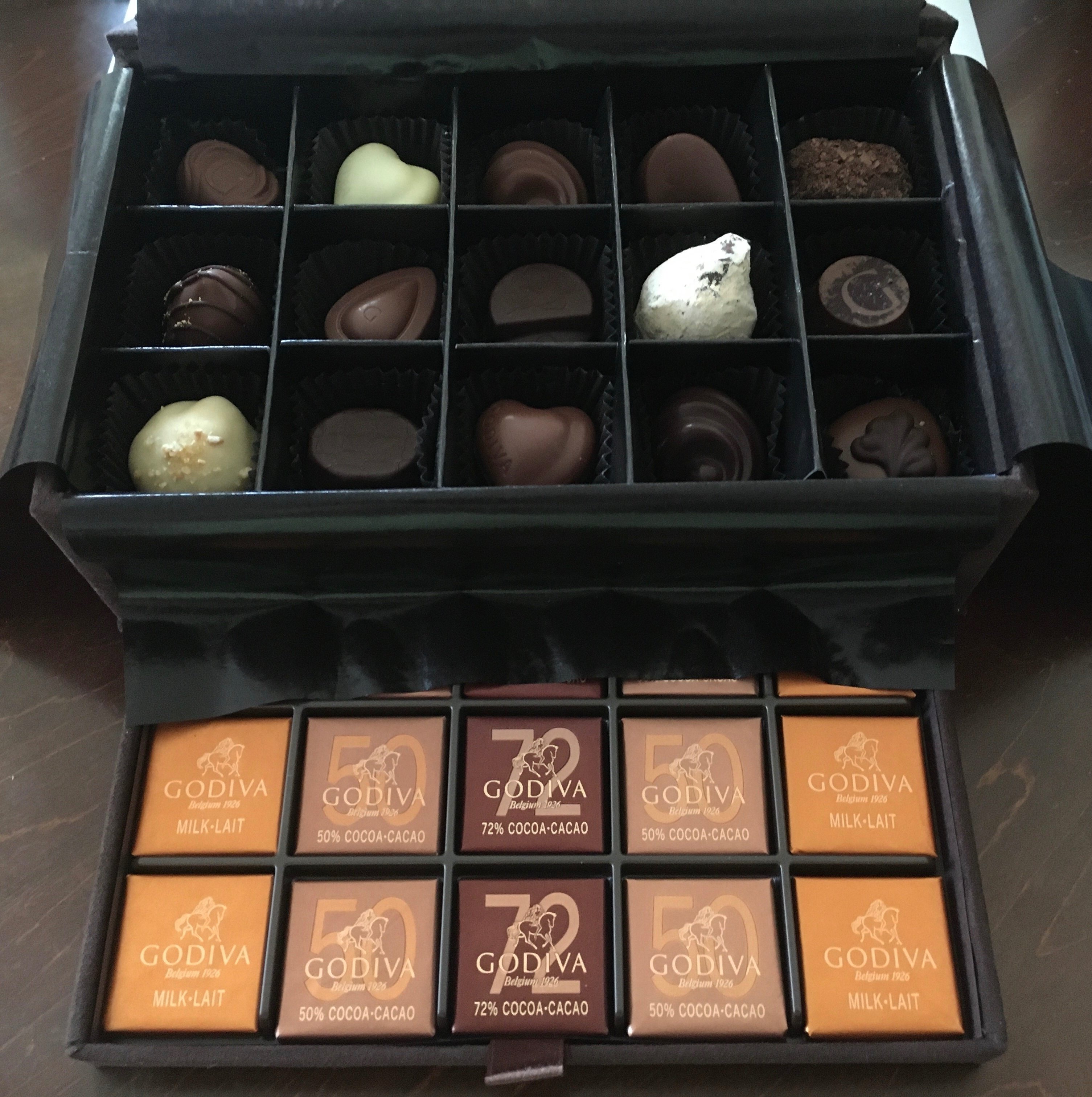 GODIVA グランプラス59粒入化粧箱