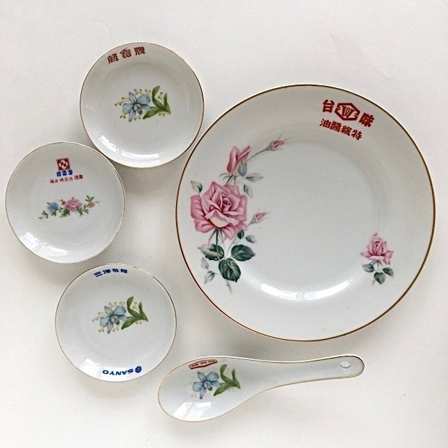 白と青の花柄食器セット 7点 大同窯 台湾 - メルカリ