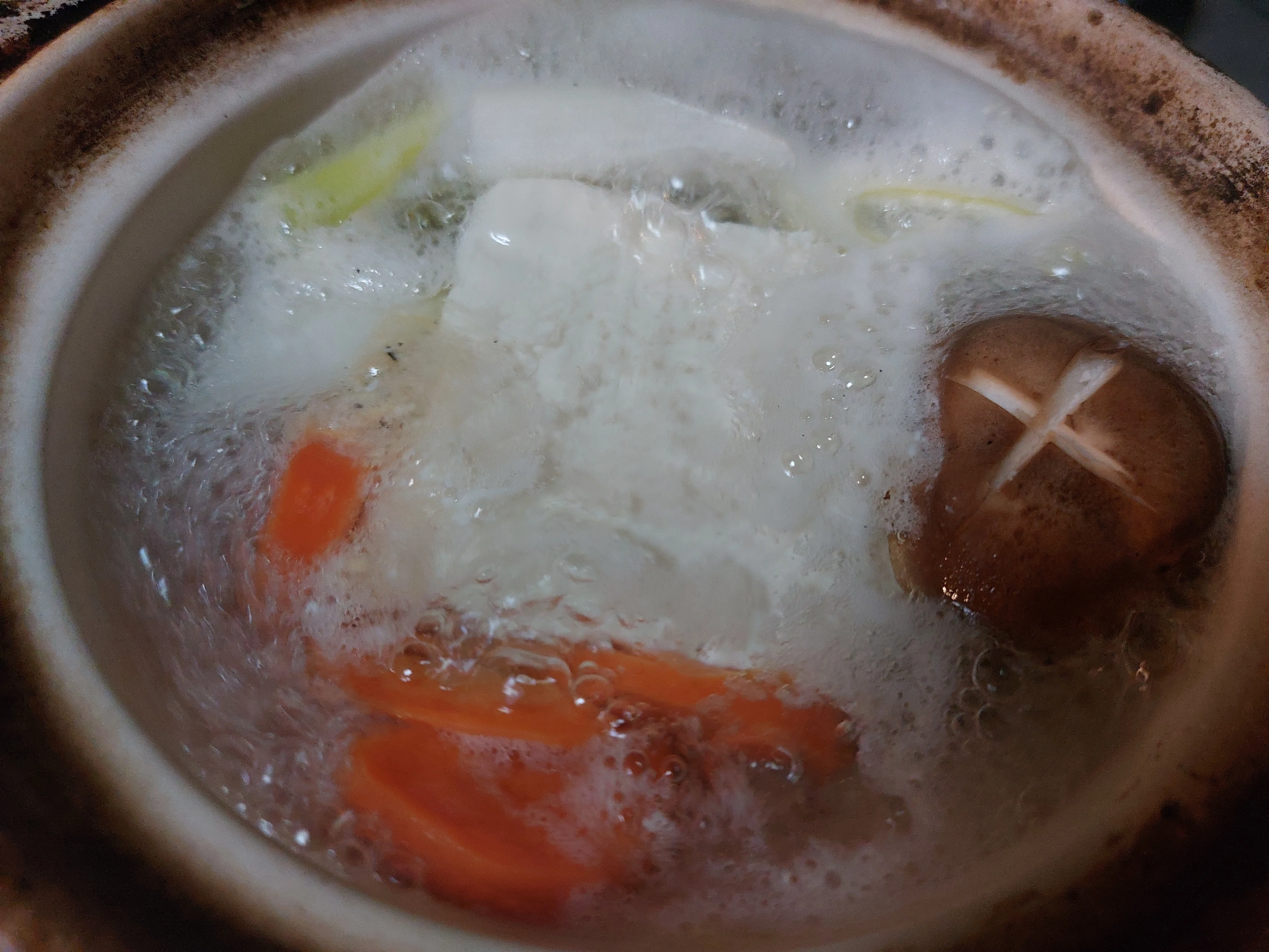 水切豆腐で湯豆腐しよう。｜tokeiya