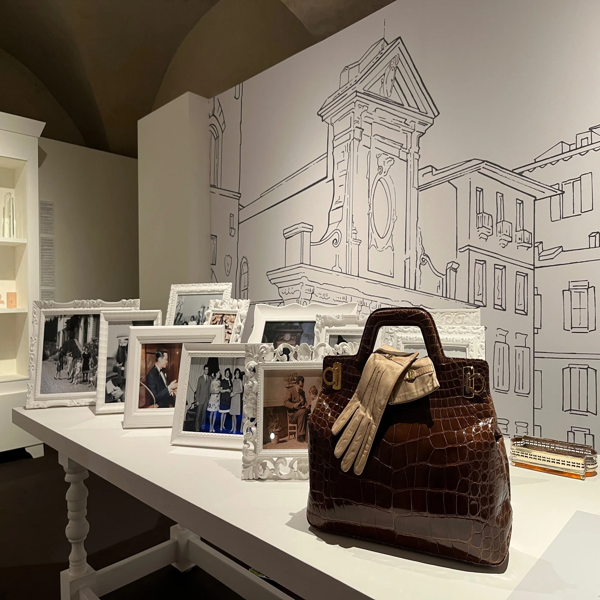 60年代のイタリアの女性たち。 Ferragamo Museum n.1｜イタリアのモノ 