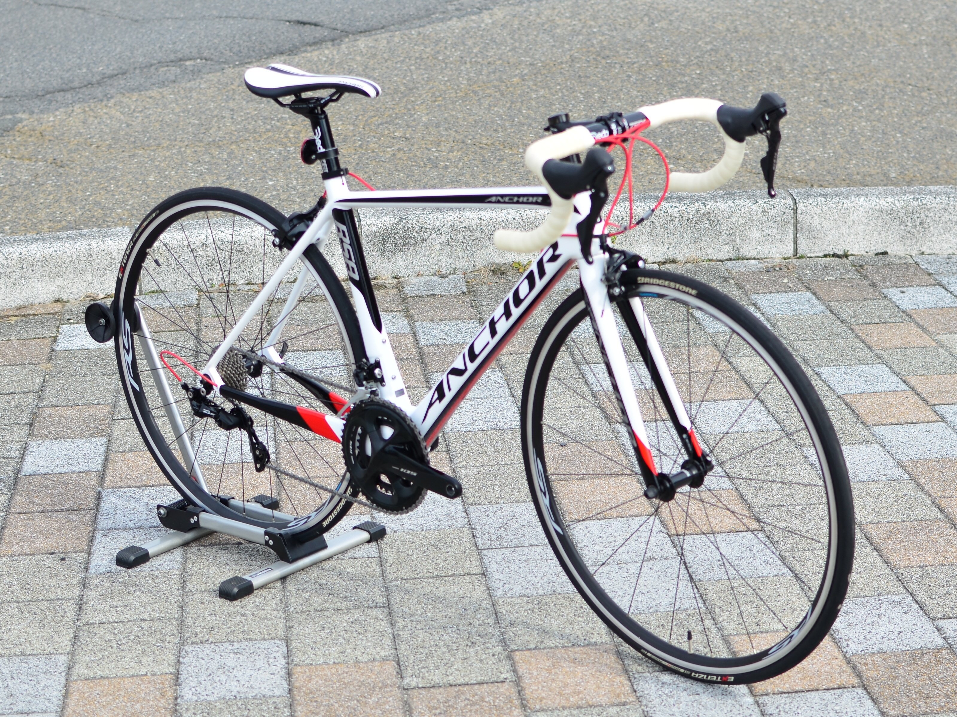 ANCHOR RS8 EQUIPE入荷!!|HY CYCLE ANCHOR RS8 EQUIPE入荷!!|HY CYCLE