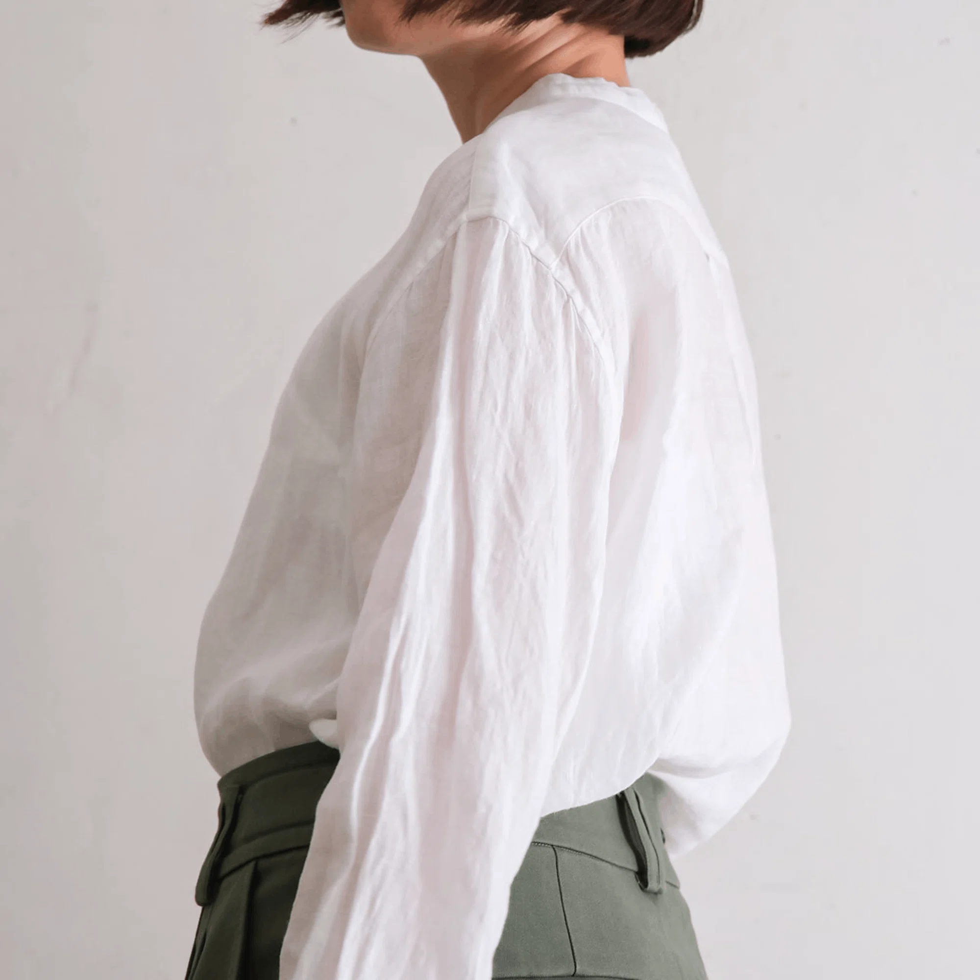 SALUÉ サルエ｜ダブルブレストブラウス ヘリンボーンリネン リネンが身近になるとき｜SALUÉ サルエ｜ファッションブランド