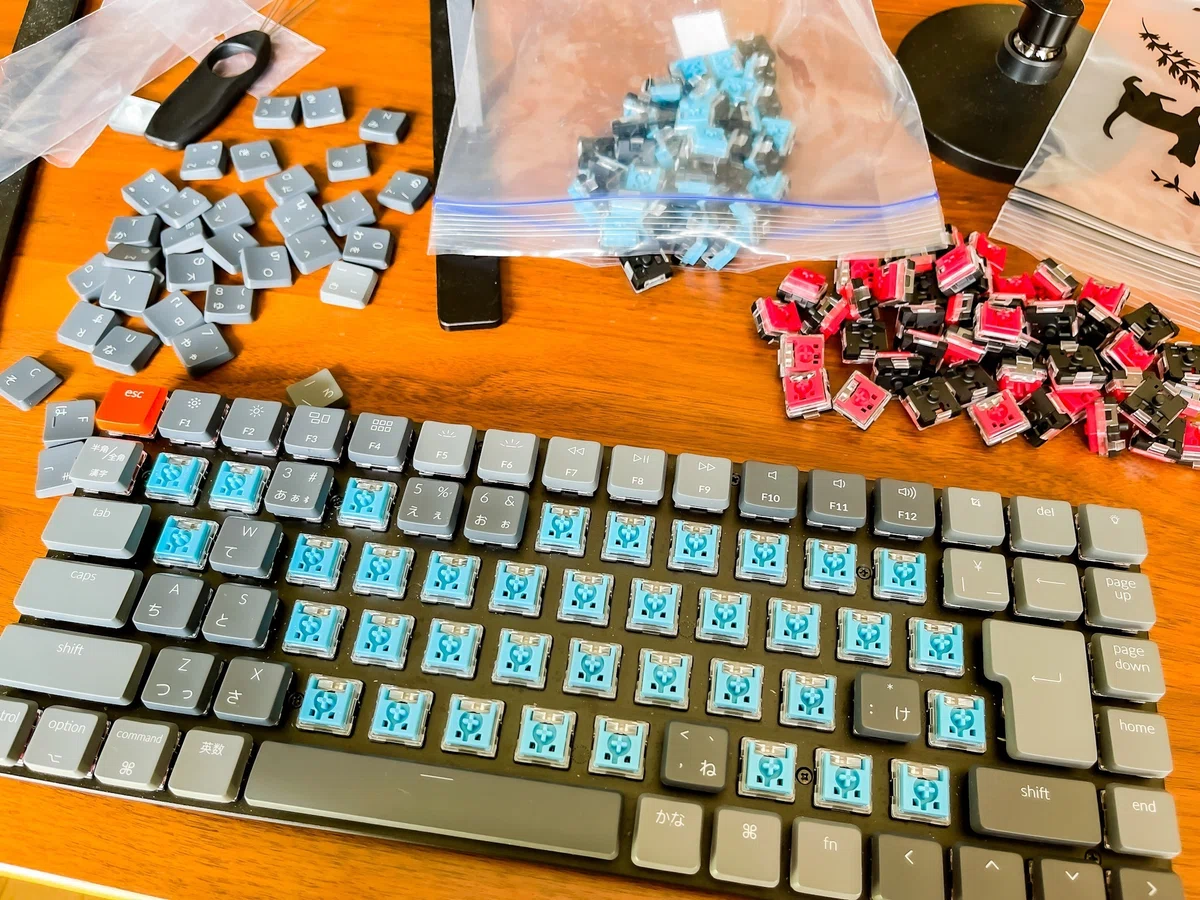 赤軸と青軸の混同軸キーボードをカスタマイズしてみた話｜ばんか 