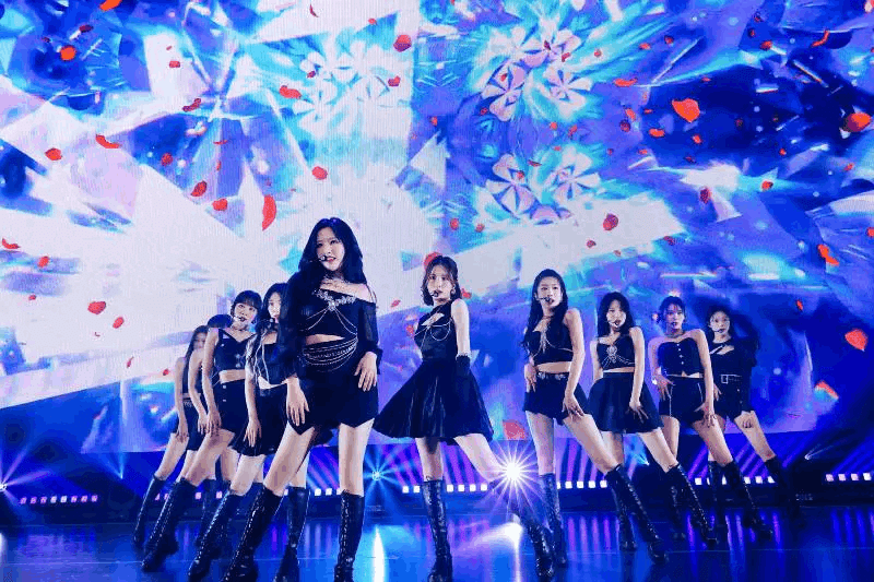 LOONA オリビアへ ネッサ トレカ LOONA オリビアへ ネッサ トレカ