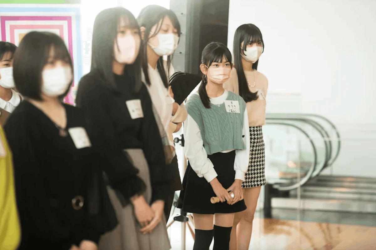 ローティーン 美少女  