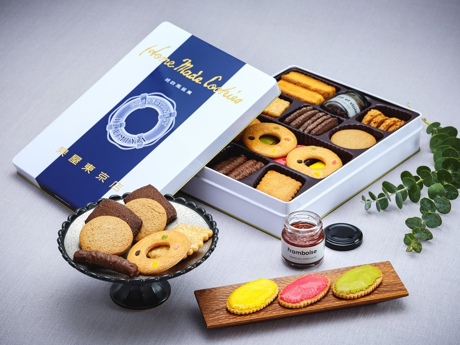 パティスリー サダハル・アオキ・パリ コラボクッキー缶発売｜泉屋東京