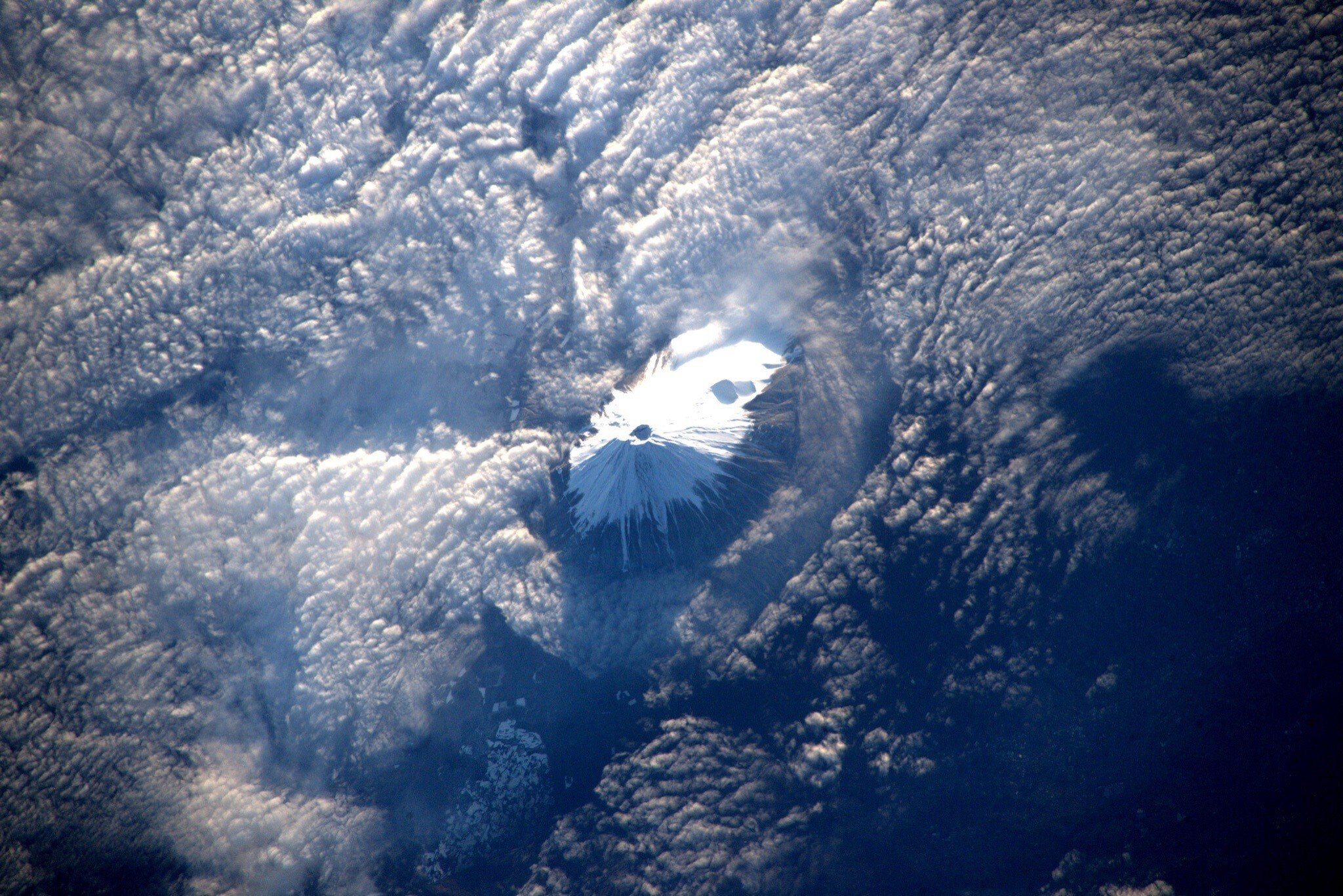 若田飛行士がISSから撮影した写真が評判となって(^^♪！｜宇宙のシャワー