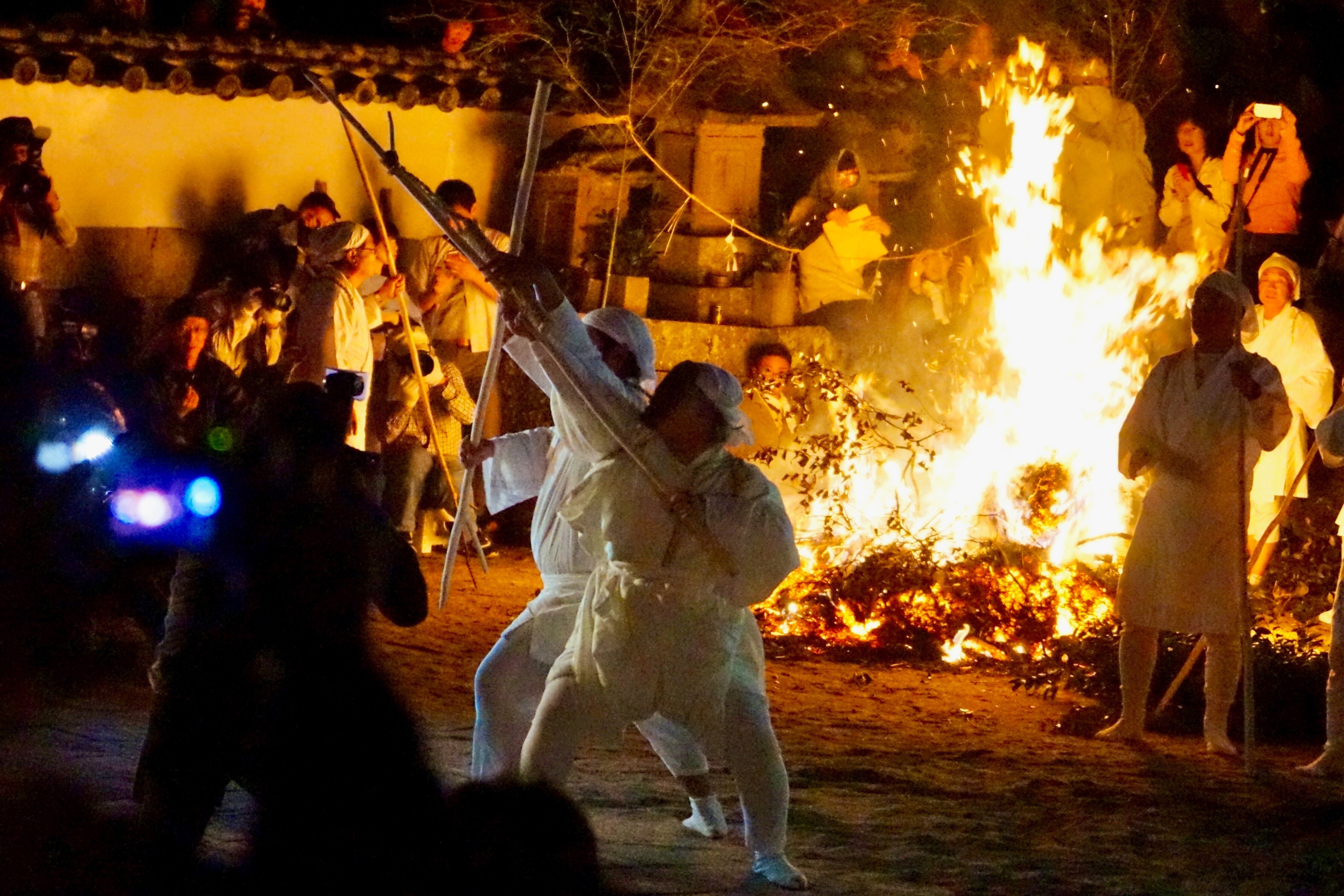 これは激しい奇祭 ケベス祭（大分 国東市岩倉八幡）｜solitude