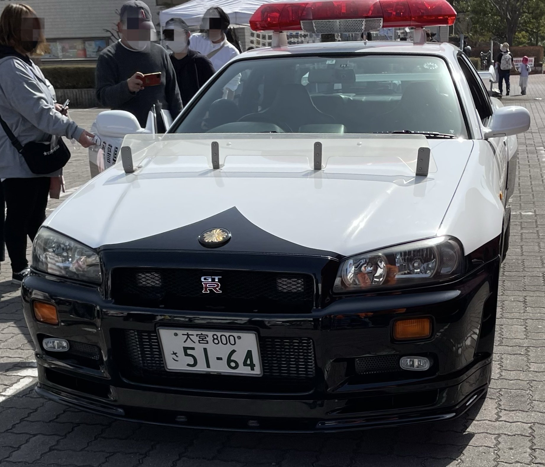 見れたらラッキー！スポーツカーパトカーの世界(でも…お世話には