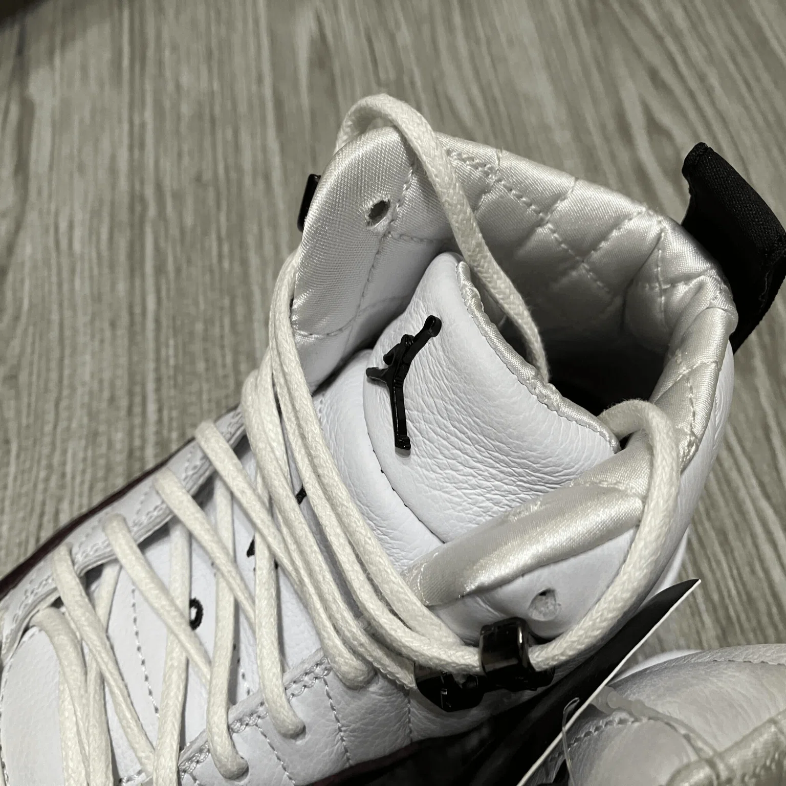 高級感】A Ma Maniére × Nike Wmns Air Jordan 12 ホワイトとブラック