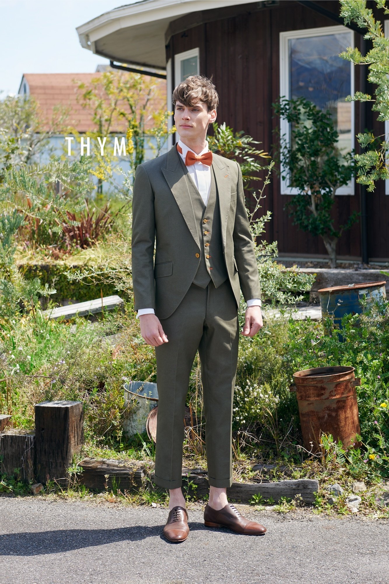 カーキタキシード｜ドレスショップブランシェのブログ