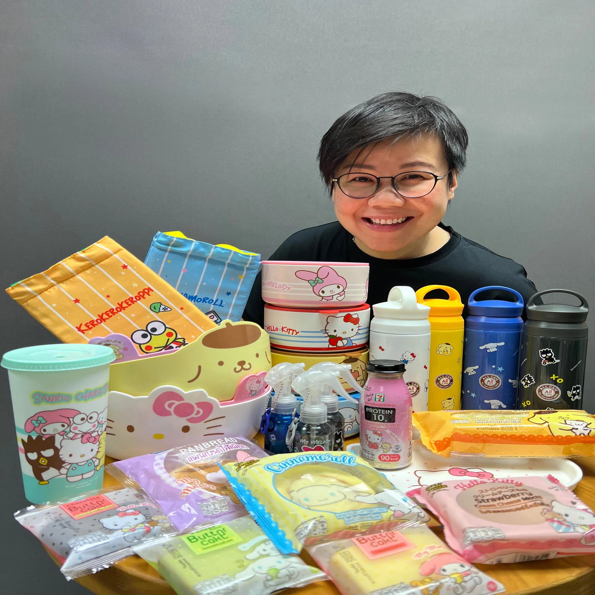 タイ限定】セブンイレブン限定 ぐでたま Bigサイズカップのフチ 