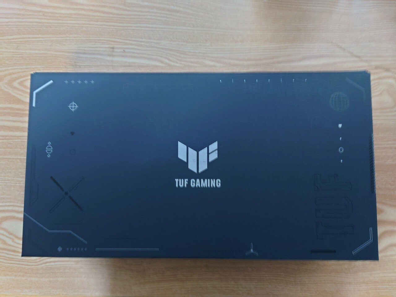 フラッグシップの底力はいかに:ASUS TUF Gaming Radeon RX 7900 フラッグシップの底力はいかに:ASUS TUF Gaming Radeon RX 7900