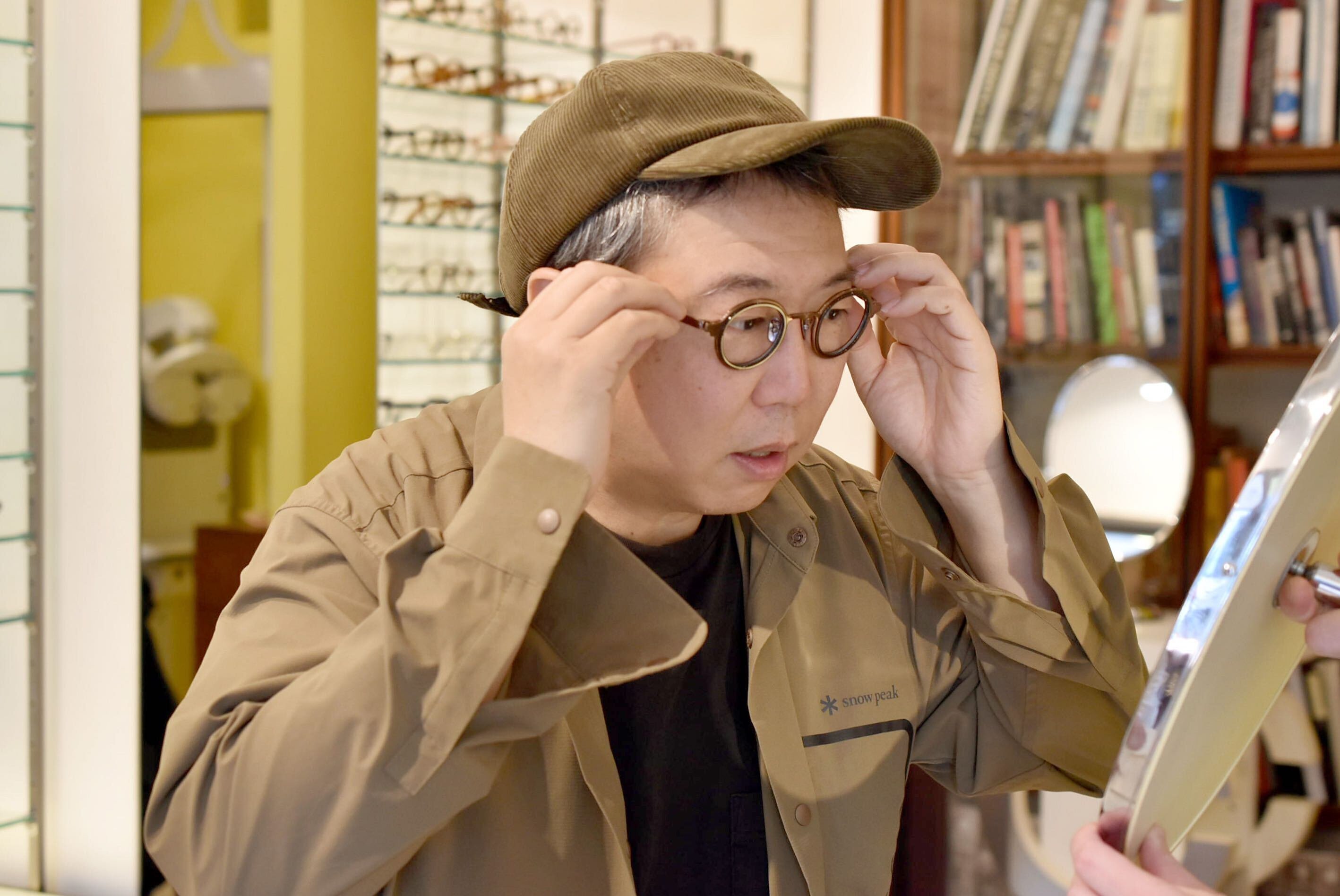 眼鏡のトップデザイナーの一人、榎本郁也さんとの雑談｜blinc（眼鏡店