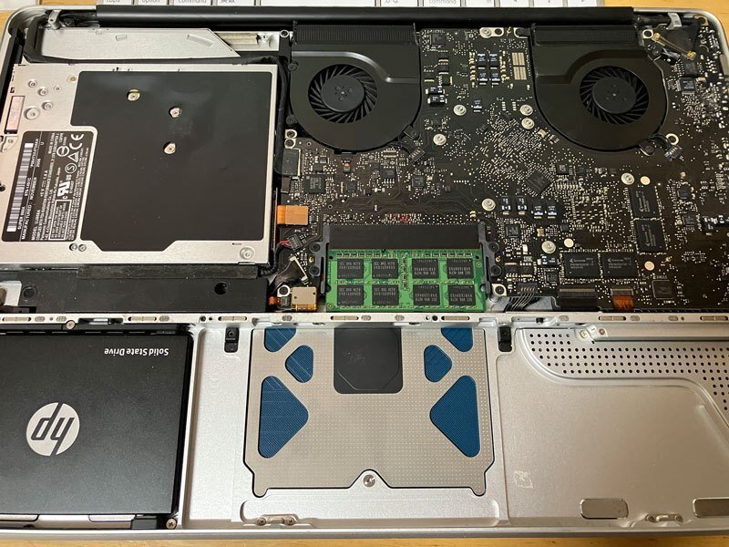 ジャンクコーナーから3000円で買ってきたMacBookがジャンク詐欺 ジャンクコーナーから3000円で買ってきたMacBookがジャンク詐欺