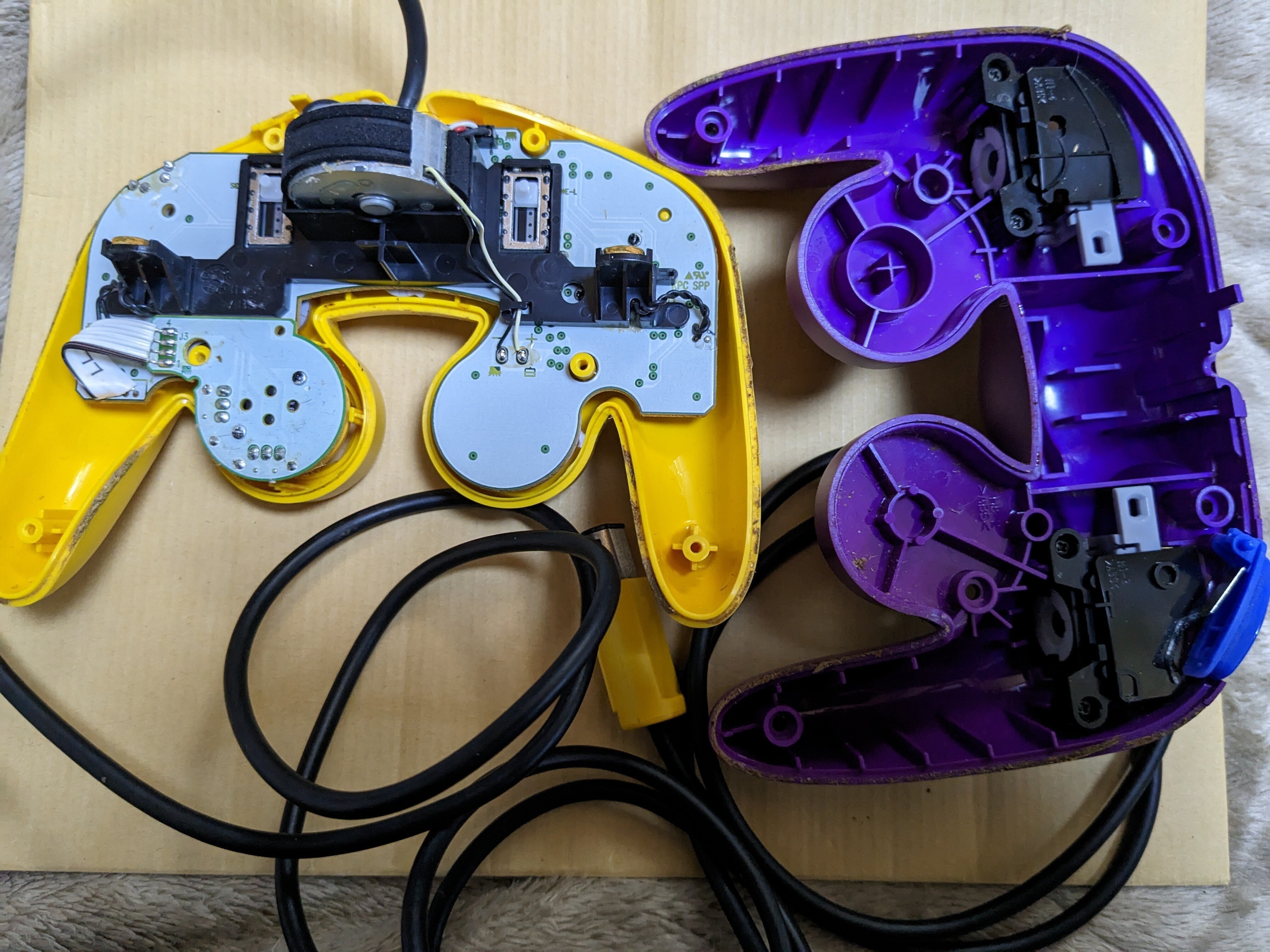 動作確認内部洗浄スティック交換済み　ゲームキューブ　コントローラー　5個セット ゲームキューブコントローラーの分解・清掃・スティック交換