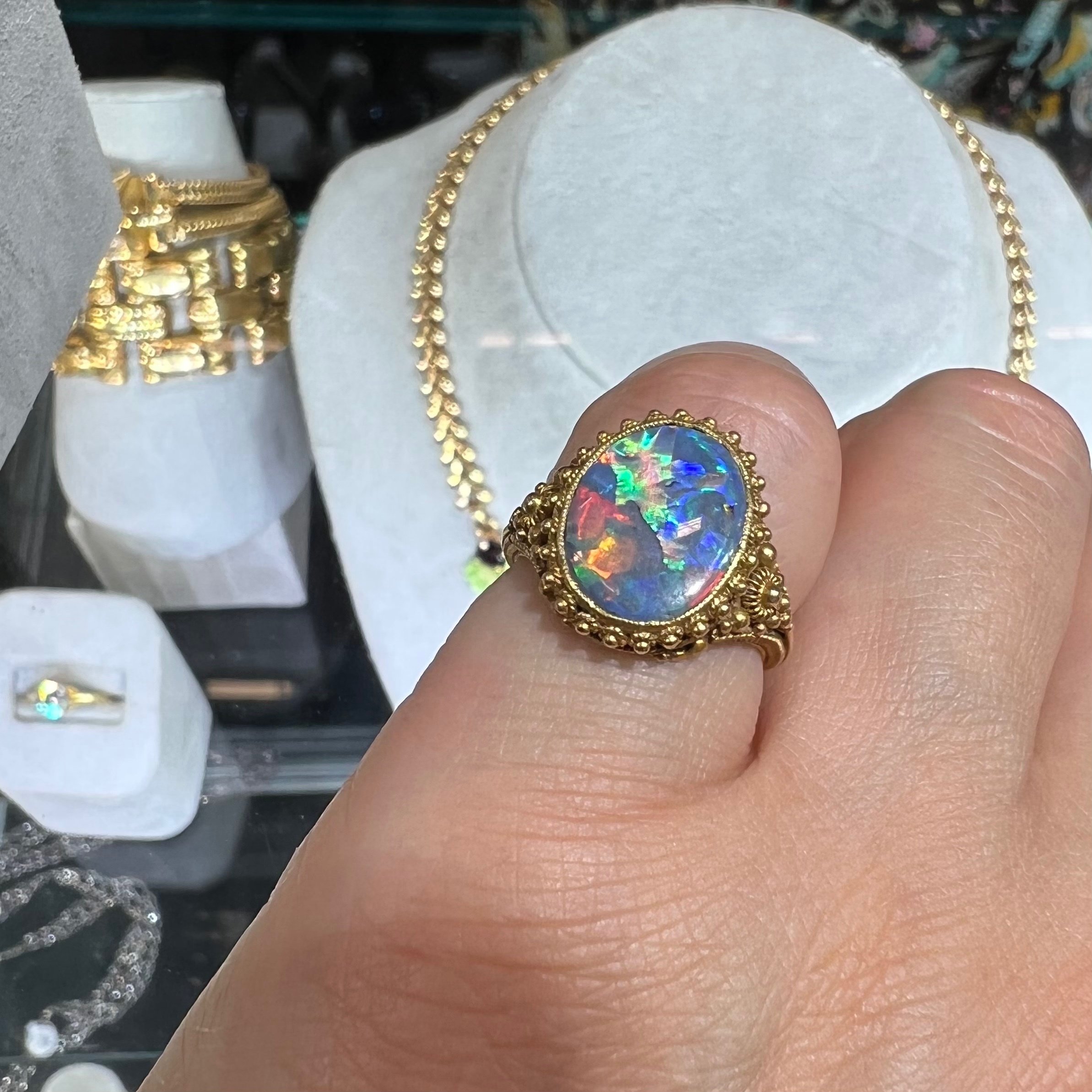 楽天市場】K18 天然ブラックオパール 1.921ct 一粒リング 11号