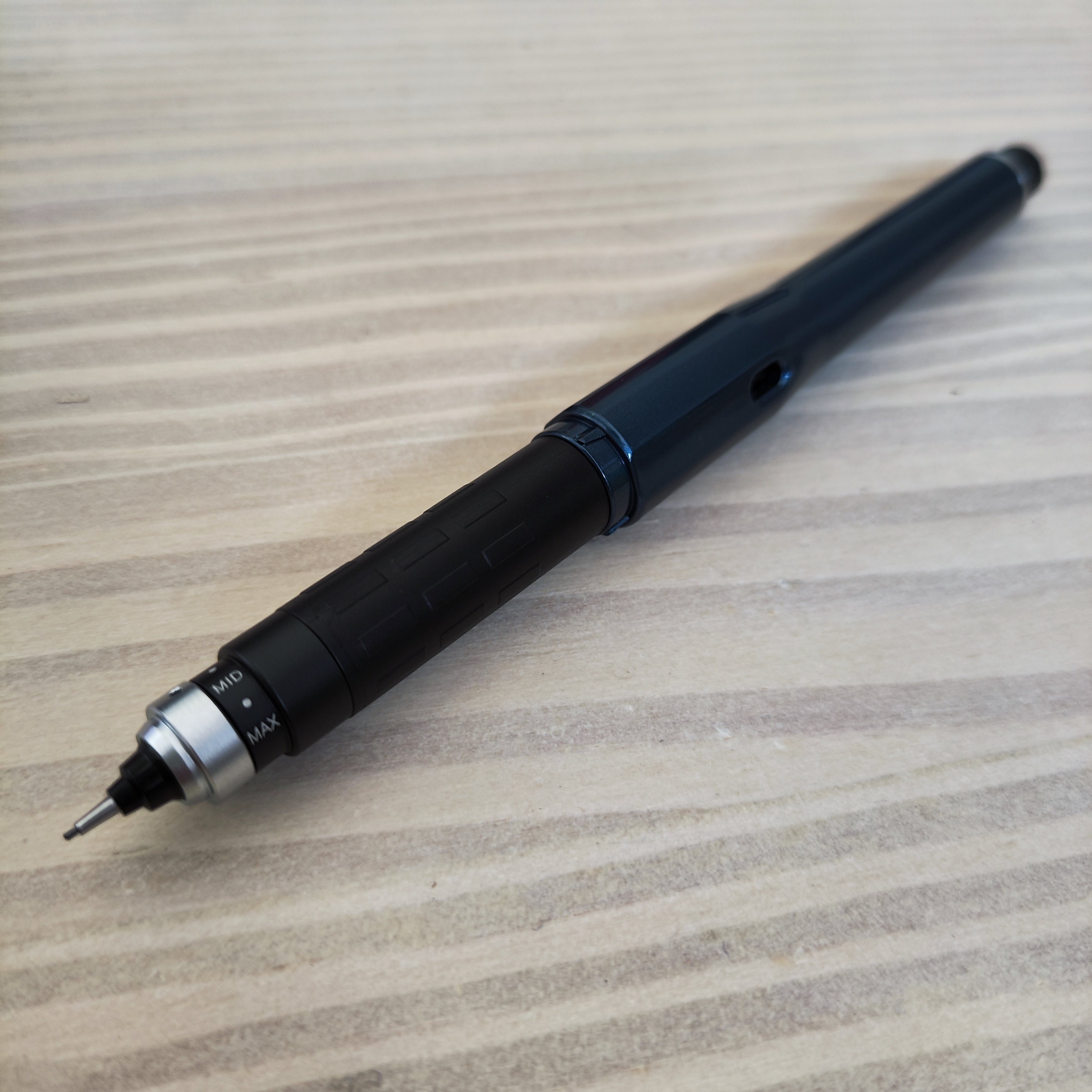 uni kurutoga dive｜文具マン