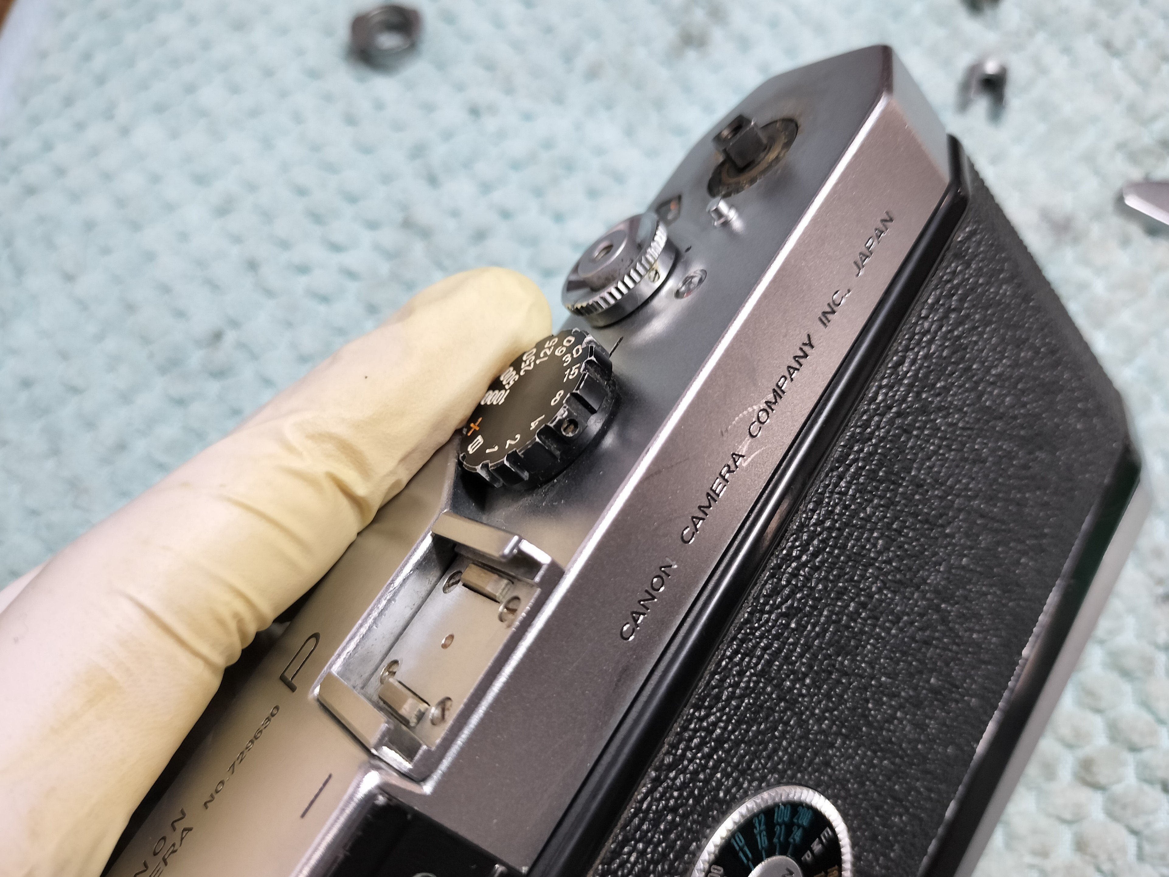 Canon P レンジファインダーカメラ整備済 Canon Pの分解｜フィルムカメラ修理のアクアカメラ