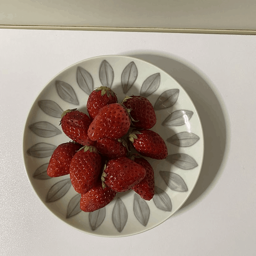 ブランドの「七ツ石とちおとめ」で贅沢豆乳甘酒スムージー。｜れい