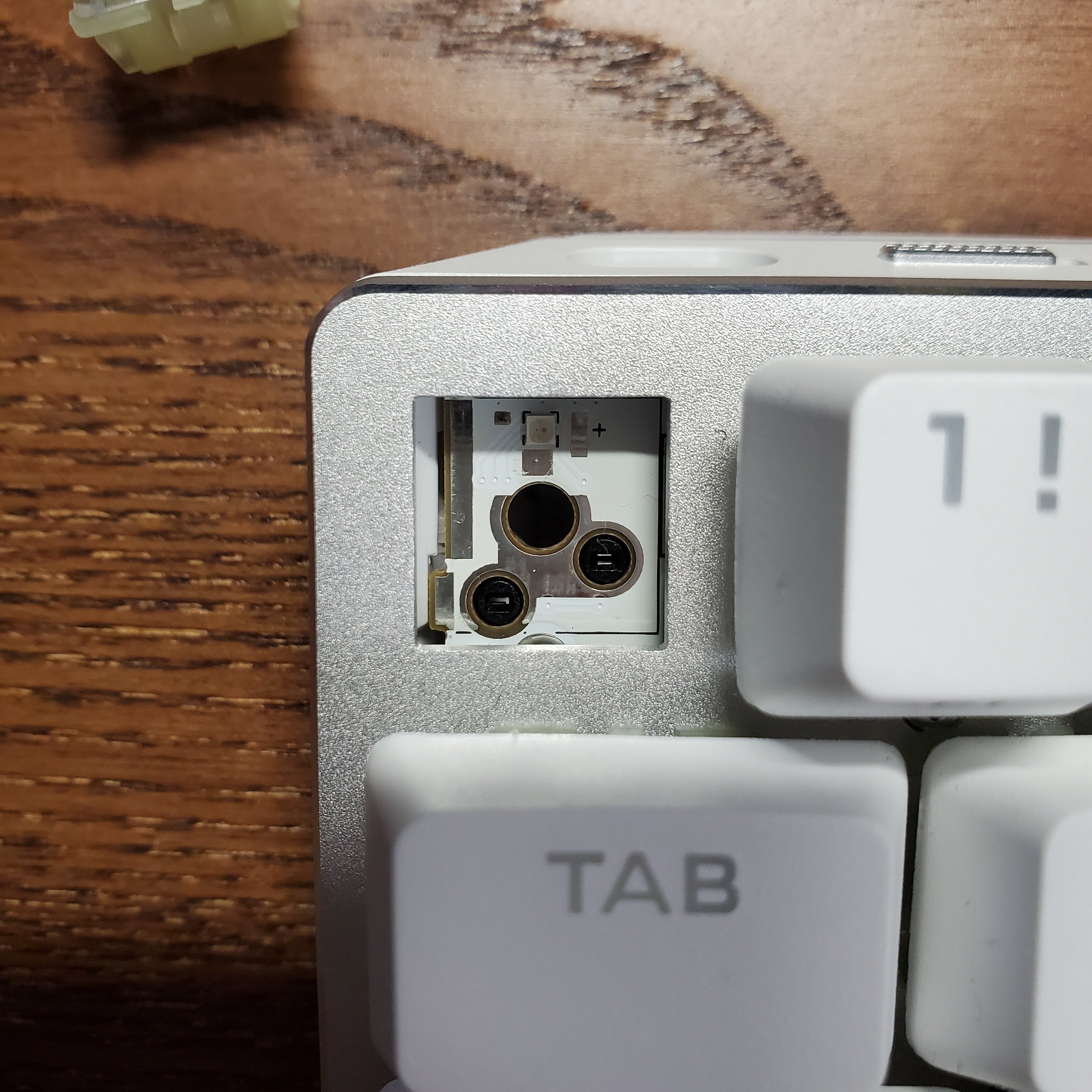 キーボードが増殖していたので、持っているものを紹介してみる|八石 キーボードが増殖していたので、持っているものを紹介してみる|八石