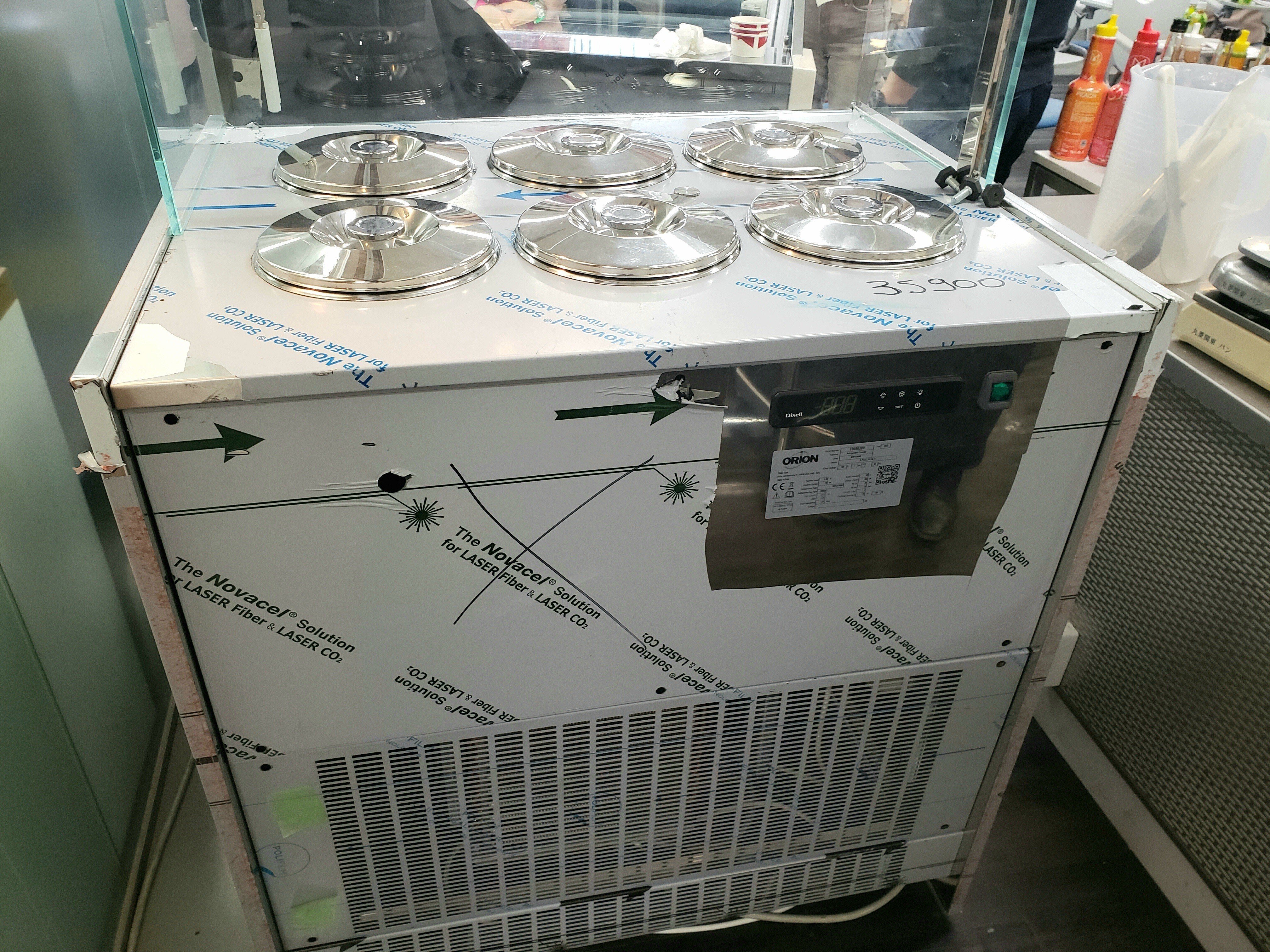 Pozzetti 12 ジェラートケース