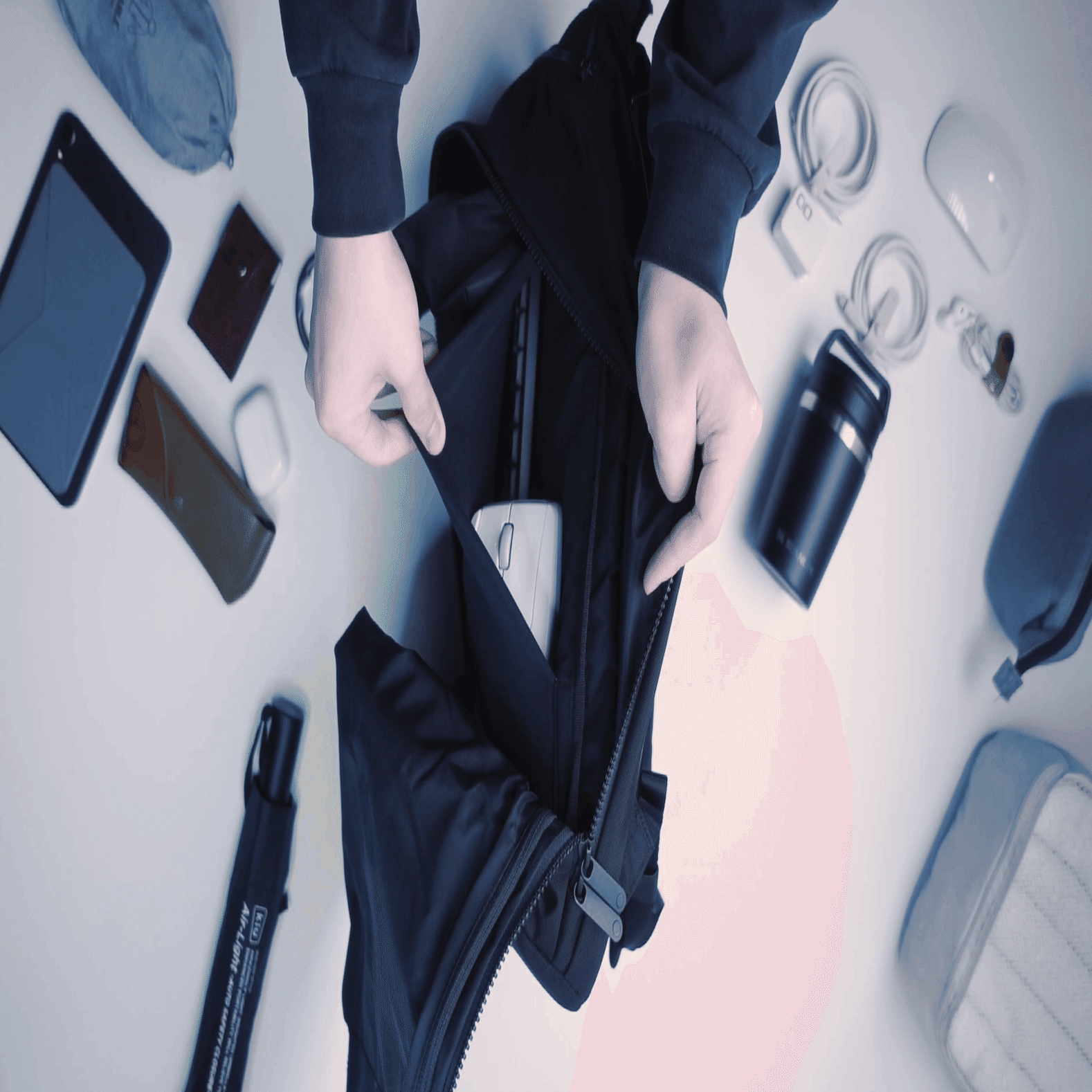 カメラとガジェットの最適収納リュックを発見！kyu daypack レビュー