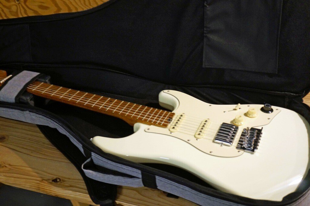 MOOER GTRS S800 っぽい Blue/エレキギター/アンプ／エフェクター 