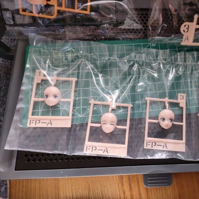 コトブキヤ　30ms 美少女プラモ　積みプラ整理 初めての美少女プラモ 30MS リシェッタ（仮組みまで）｜もぐら