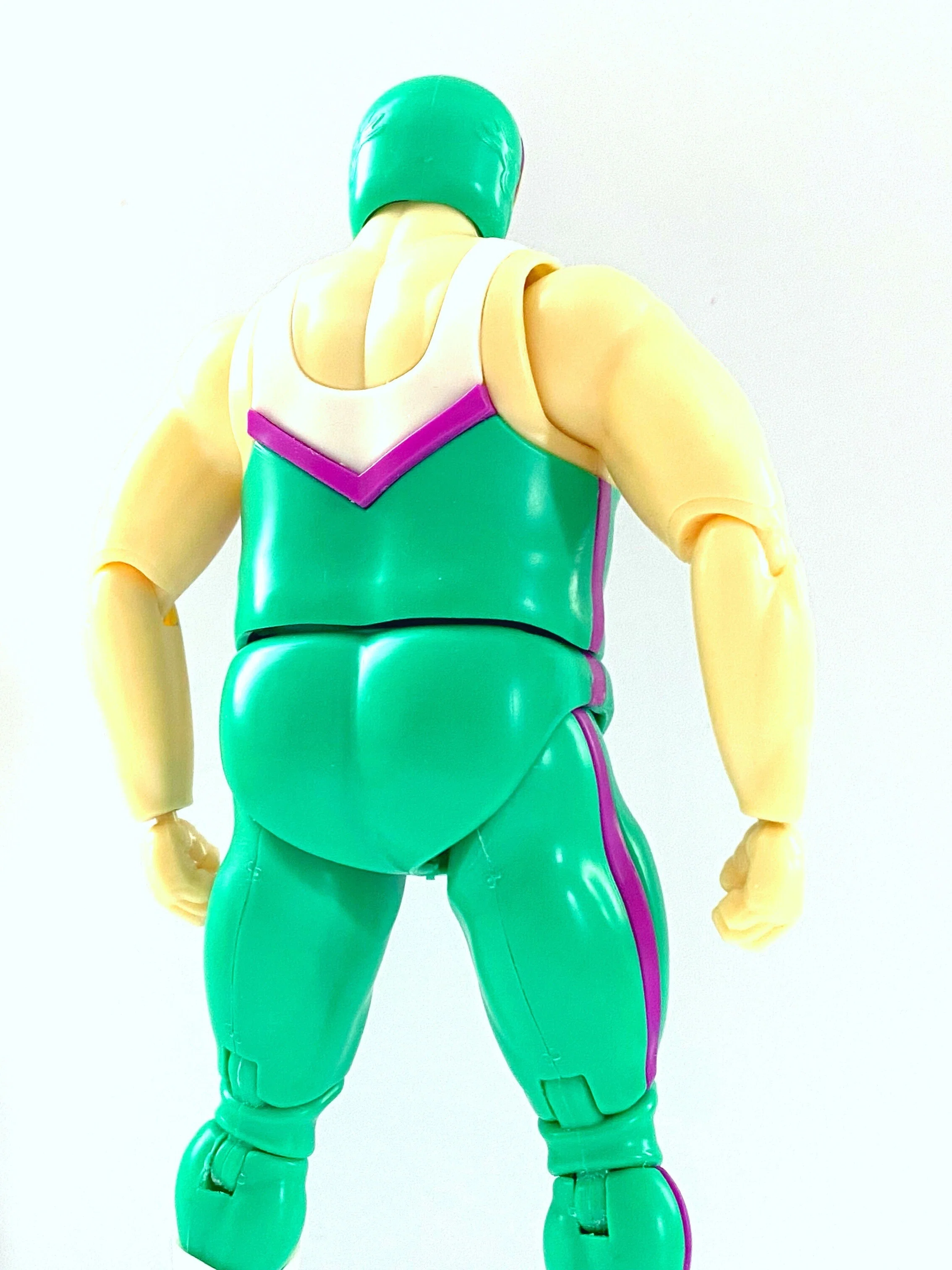 プロレスラー本人が作ったプロレスラー本人のプラモデルを組んだ｜nyapoona