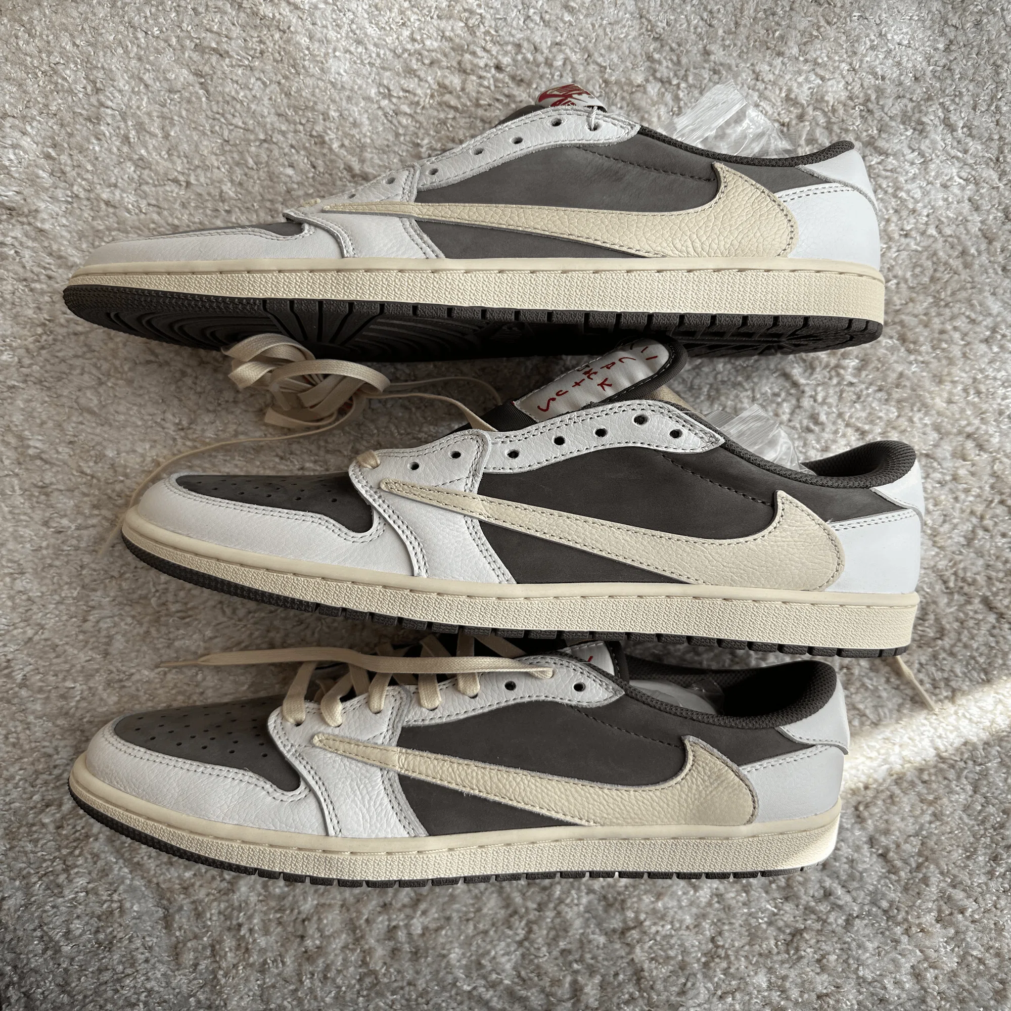 Air Jordan1 Low × Travis Scott 