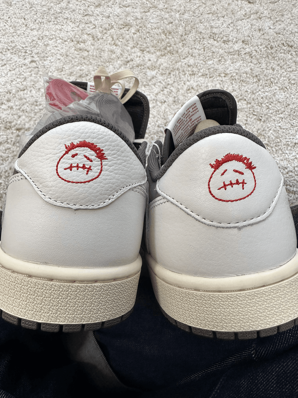 Air Jordan1 Low × Travis Scott 